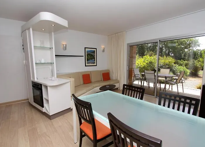 Aparthotel Cala Sultana 4*